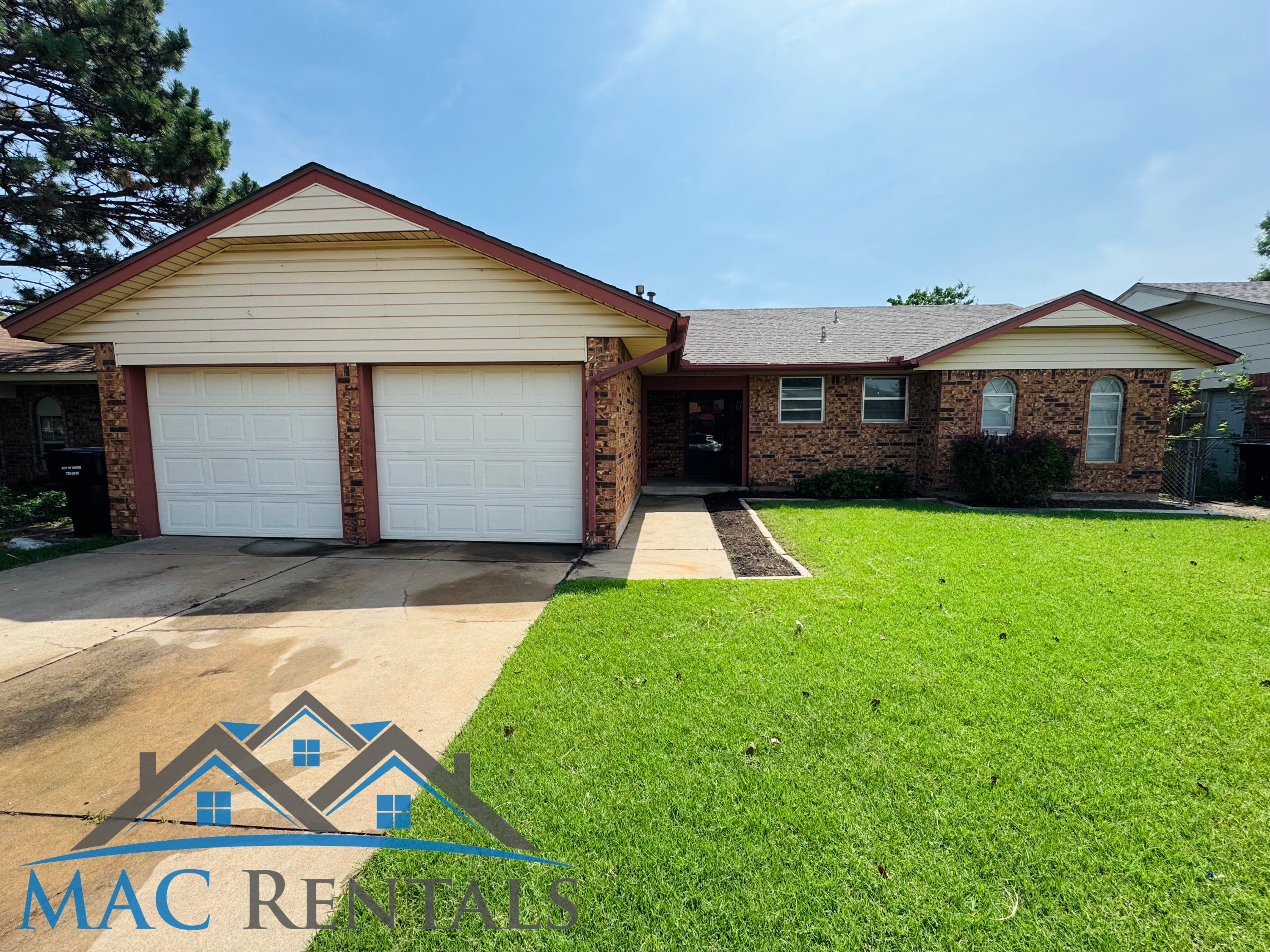 112 South Silver Leaf Drive